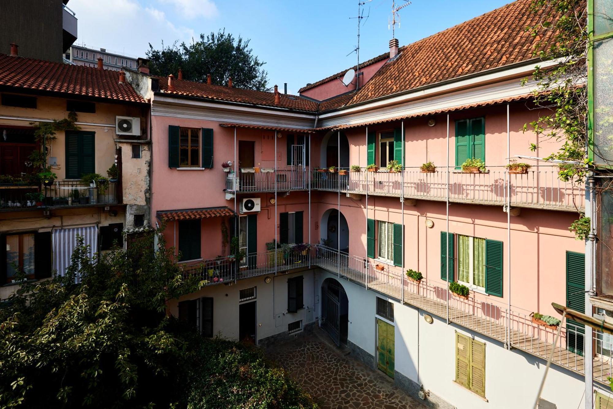 Cozy Studio A Few Steps From Sesto Rondo Metro Station เซสโต ซานโจวันนี ภายนอก รูปภาพ